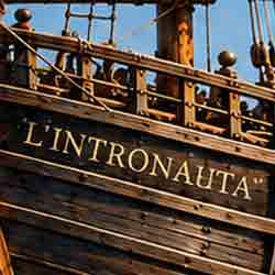 54379-l-Intronauta-featured