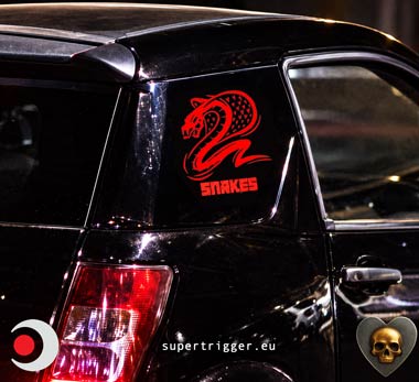 54668-lo-strano-caso-della-minicar-nera-380